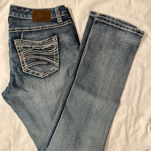 Maurices jeans